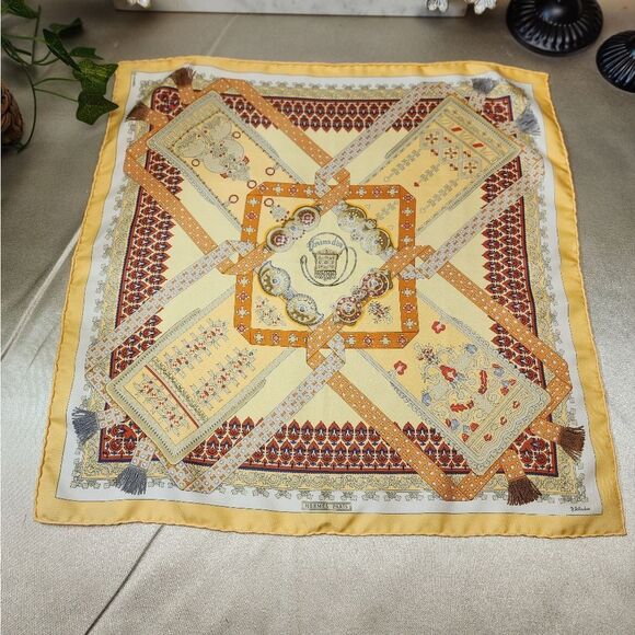 Hermès BRINS D'OR Scarf designed by Julia Abadie SILK PRISTINE CONDITION - Picture 4 of 10